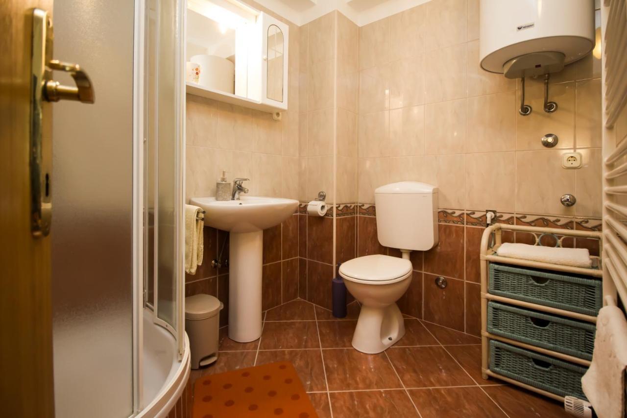 Apartamento House Kvin Baška Voda Exterior foto