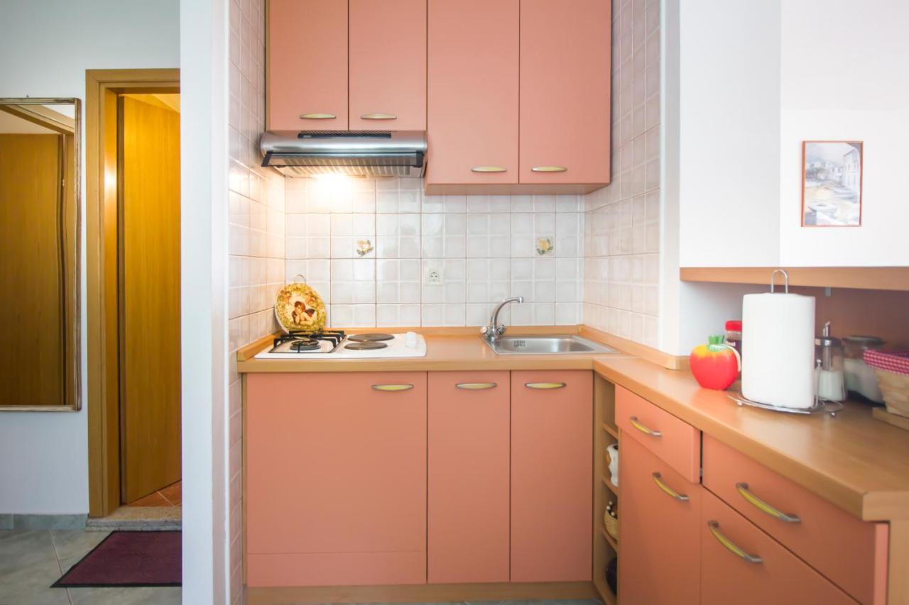 Apartamento House Kvin Baška Voda Exterior foto